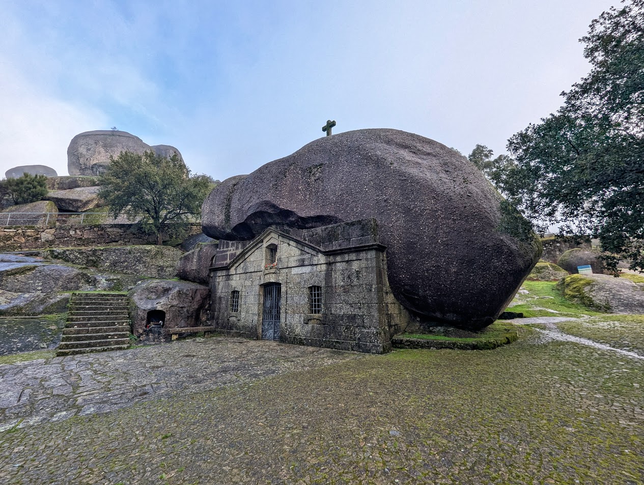 Capela Senhora da Lapa e Castro de Aniss� - Foto 5